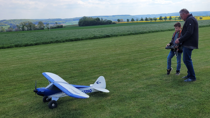 letzte Einweisung, bevor es dann los geht