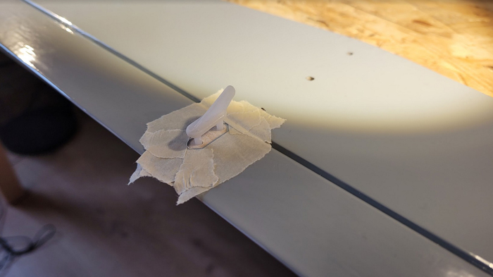 Beschlag Unterseite Höhenleitwerk - Detailaufnahme