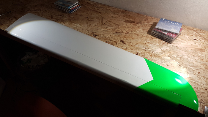 Fertige Oberseite der Fläche ohne Folienumschlag