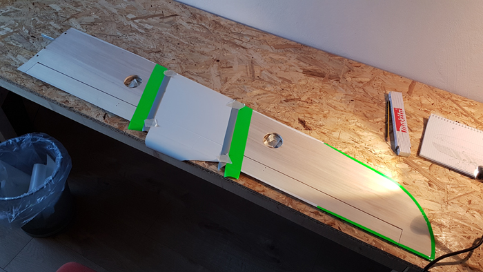 Folierungsarbeiten - graue Folientrenner